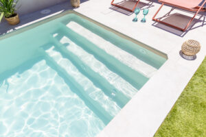 REGAR CON AGUA DE PISCINA