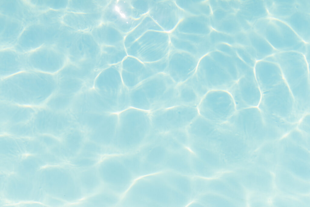 REGAR CON AGUA DE PISCINA