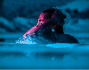 ILUMINAR PISCINA