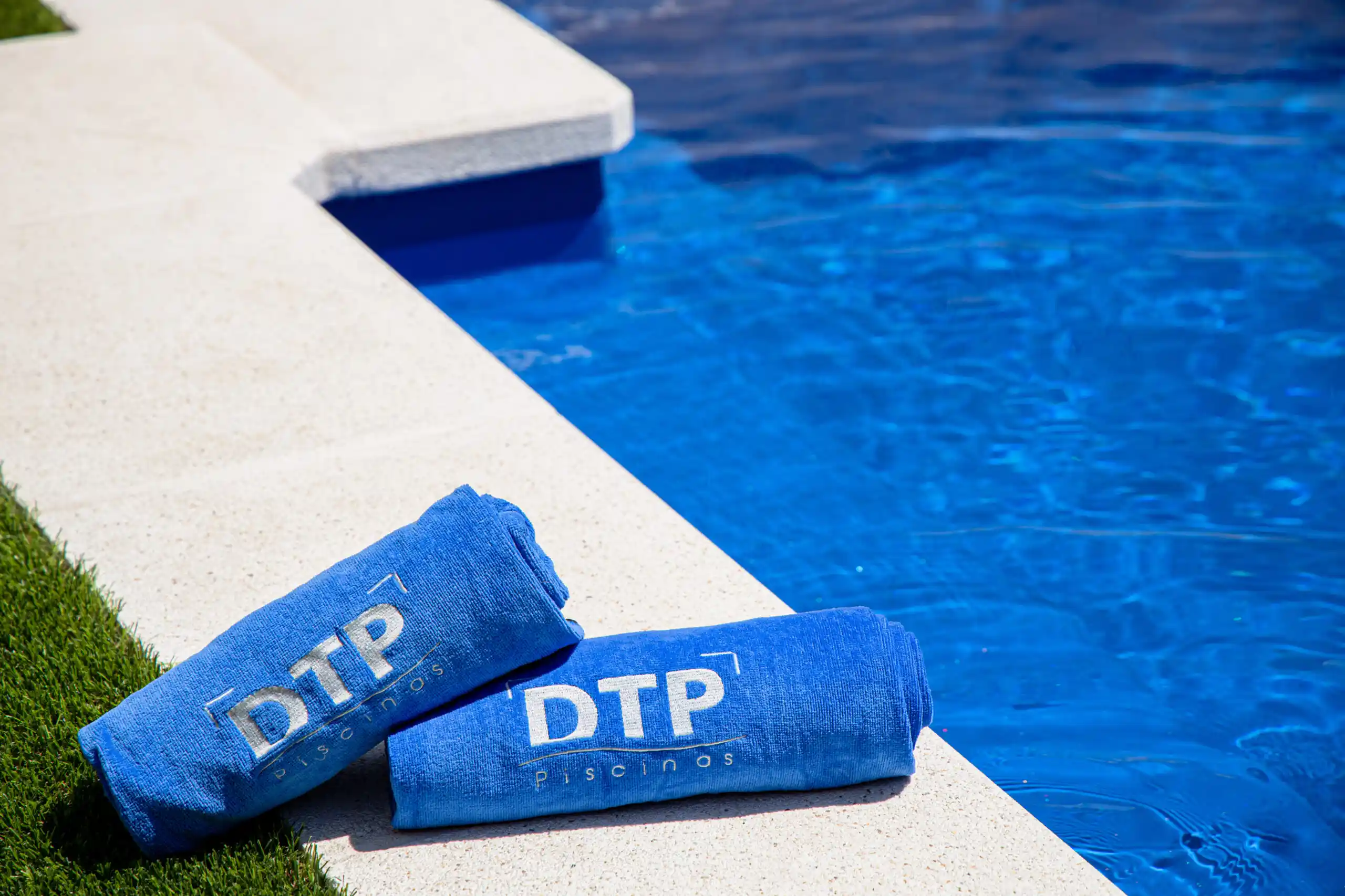 piscinas DTP colores