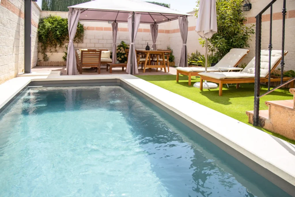 Profundidad Ideal para una Piscina Familiar en España: Claves para tu Elección Perfecta 7 profundidad piscina familiar