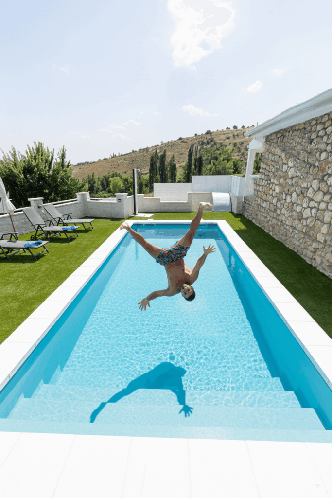 Accidentes más comunes en la piscina y cómo puedes evitarlos 1 Accidentes en la piscina