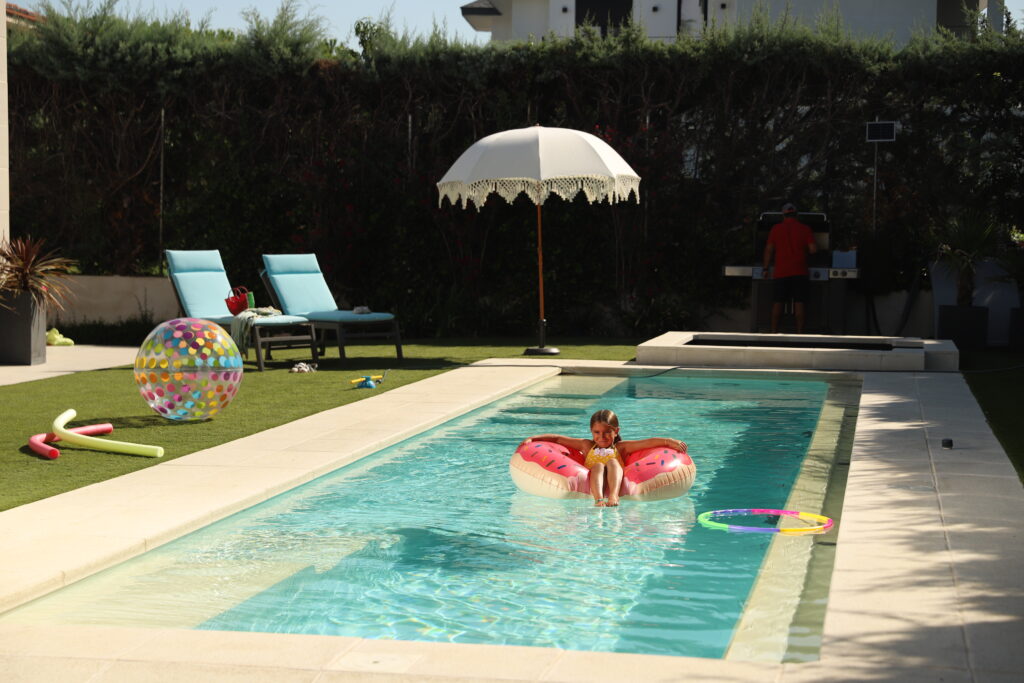 Accidentes más comunes en la piscina y cómo puedes evitarlos 8 Accidentes más comunes en la piscina y cómo puedes evitarlos 7