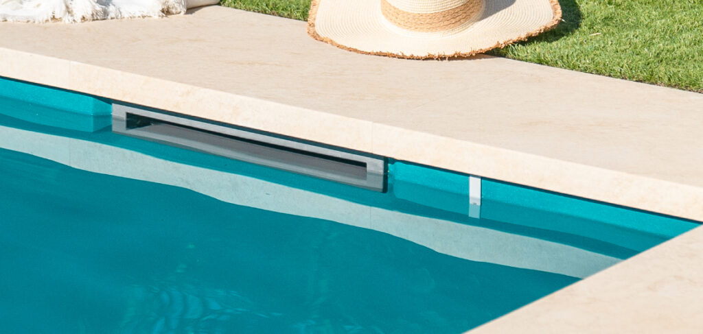 Cómo quitar la cal de la piscina sin vaciarla paso a paso 7 Limpiar piscina