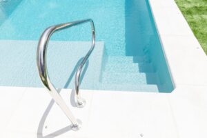 Martinica 32 piscina cristalina escaleras